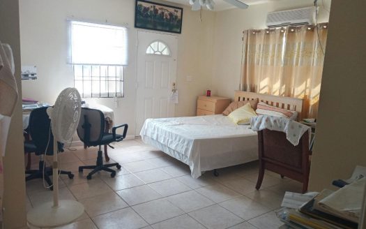 Spacious Appartment in Long Bay