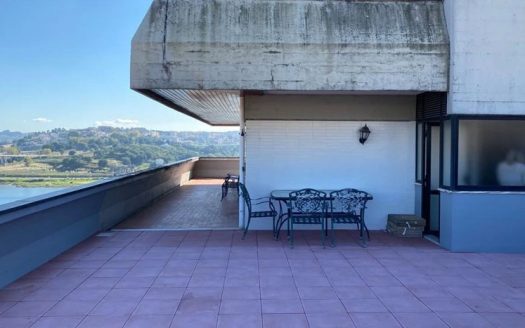 1 Bedroom Apartment in Freixo Bridge, Porto