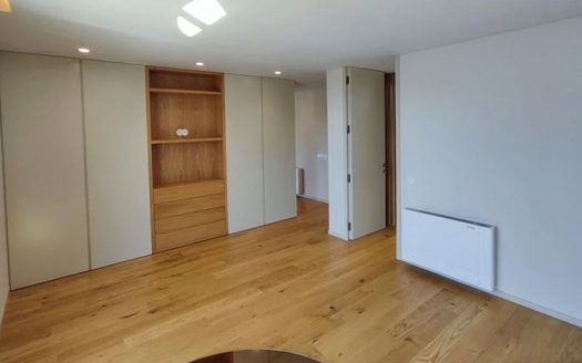 4 Bedroom House in Boavista, Porto