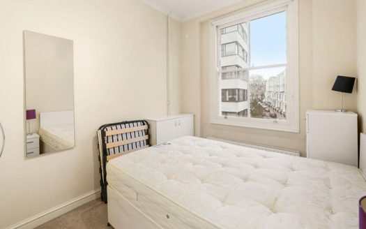 1 Bedroom Apartment, Westbourne Grove in Notting Hill, London