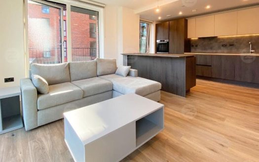 2 Bedroom Fully Furnished Apartment in Shadwell St, Birmingham