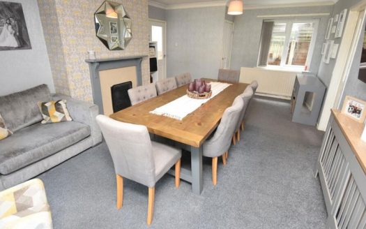 4 Bedroom Family House in Sheldon, Birmingham