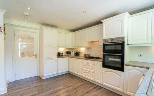 4 Bedroom Furnished House in Sheldon, Birmingham
