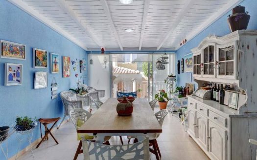 5 Bedroom Family House with pool in Marisol, Lisbon