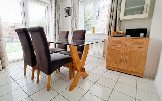 4 Bedroom House in Sheldon, Birmingham