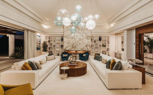 7 Bedrooms Luxury House in Marbella, Spain