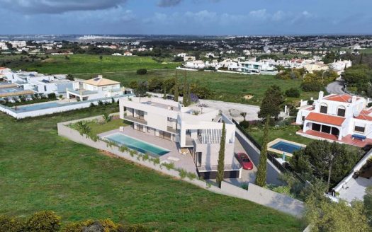 4Bedroom Modern Villa in Albufeira, Portugal