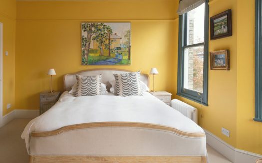 5 Bedroom House in Ingersoll Road II, London